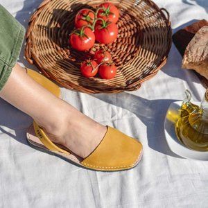 Pons Classic Style, Size 37/7, Color Saffron